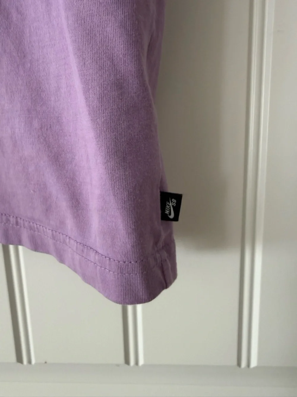 Nike SB Skate T-Shirt. Purple. Loose Fit Large. - Picture 6 of 9